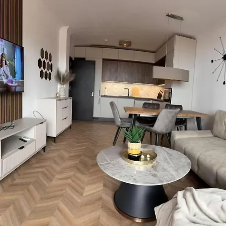 Seaview Etara Iv In Apartment