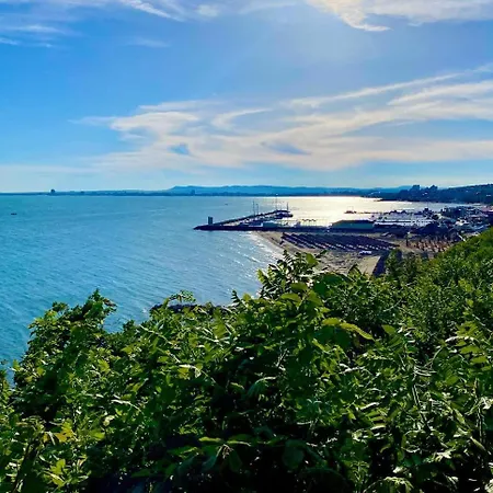 Seaview Etara Iv In Apartment *